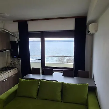 Summerland Apartment Mamaia