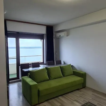 Apartment Summerland